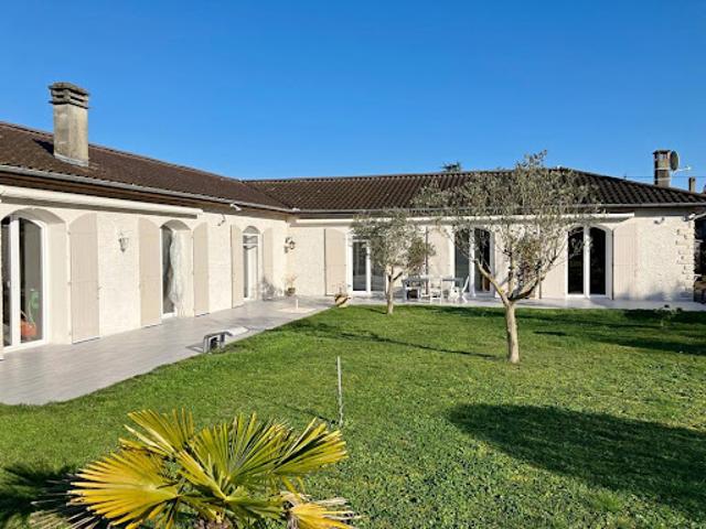 Vente Maison 5 pièces 170 m2 Angouleme