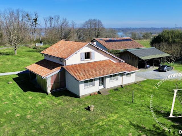 Vente Maison 5 pièces 170 m2 Saint Jean de Marsacq