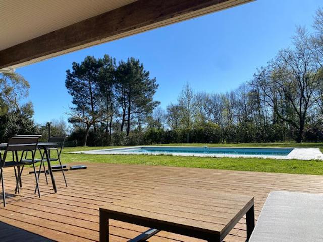 Vente Maison 5 pièces 172 m2 Sadirac