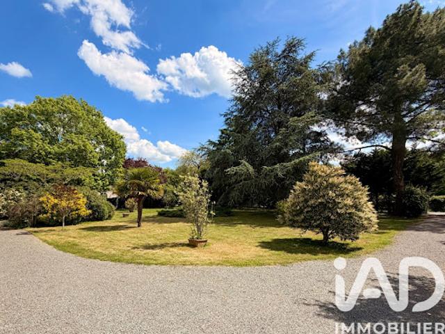 Vente Maison 5 pièces 172 m2 Soulaines sur Aubance
