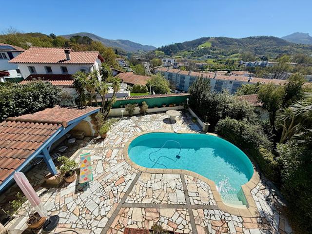 Vente Maison 5 pièces 172 m2 Urrugne