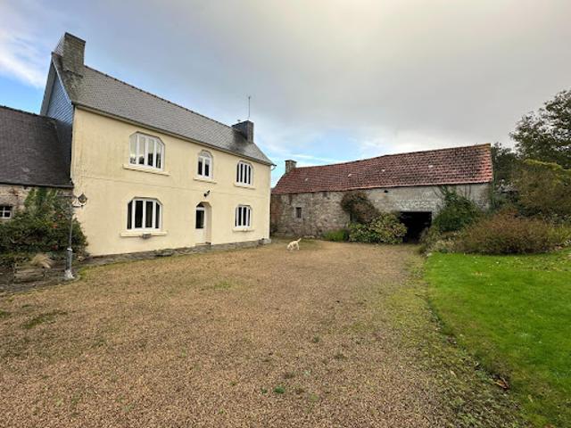 Vente Maison 5 pièces 184 m2 Plouégat Moysan