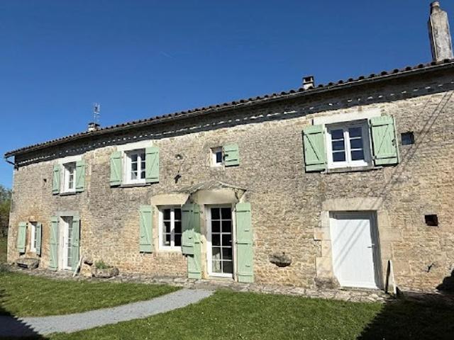 Vente Maison 5 pièces 184 m2 Villefagnan