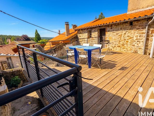 Vente Maison 5 pièces 186 m2 Le Bessat