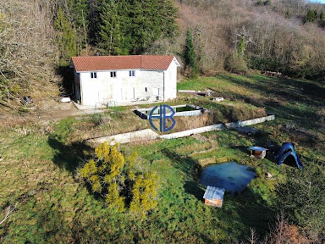 Vente Maison 5 pièces 186.12 m2 La Côte Saint André