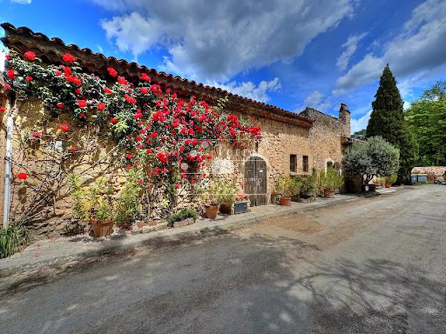 Vente Maison 5 pièces 187 m2 Entrecasteaux