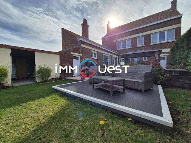 Vente Maison 5 pièces 188 m2 Saint Pierre Brouck