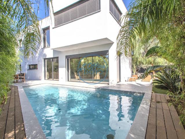 Vente Maison 5 pièces 180 m2 Le Pradet