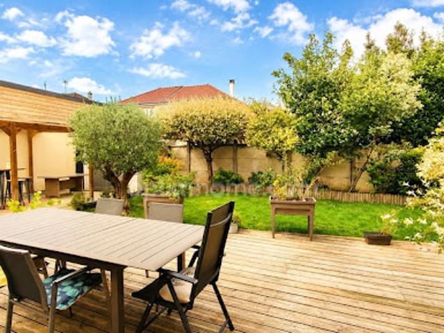Vente Maison 5 pièces 180 m2 Saint Quentin
