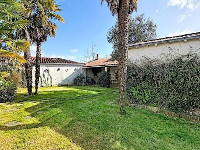 Vente Maison 5 pièces 182 m2 Saint Léger les Vignes
