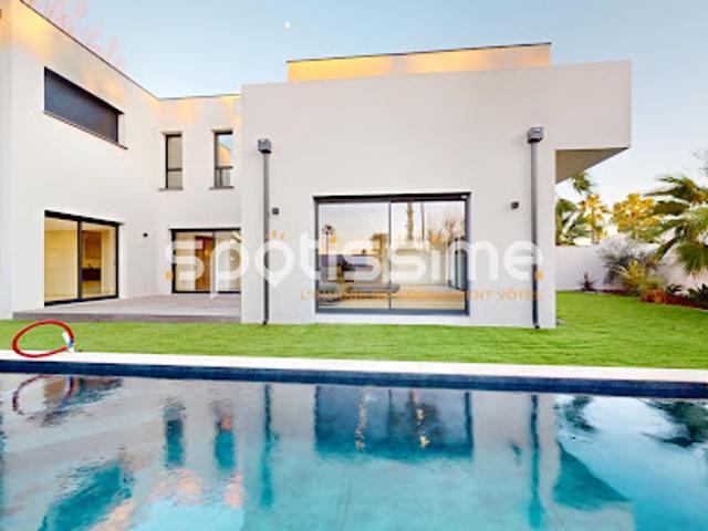 Vente Maison 5 pièces 194 m2 Grau d'Agde