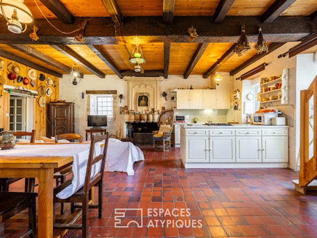 Vente Maison 5 pièces 194 m2 Saint Just Luzac