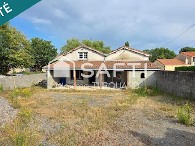 Vente Maison 5 pièces 196 m2 Moncoutant