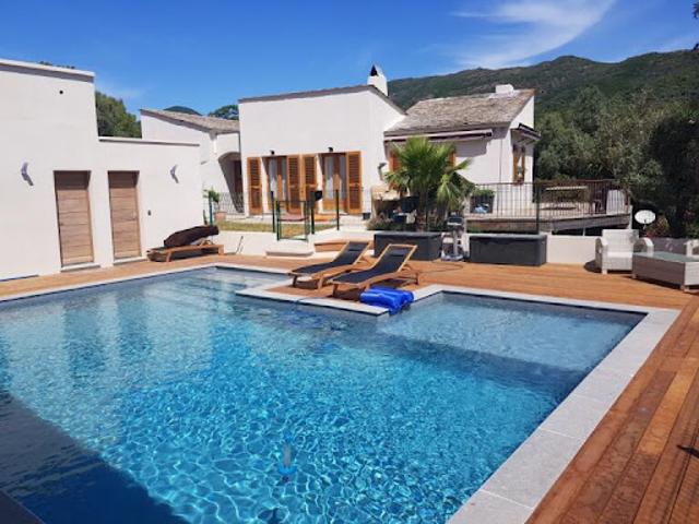 Vente Maison 5 pièces 200 m2 Luri