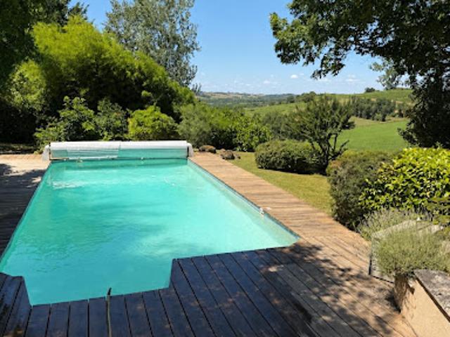 Vente Maison 5 pièces 197 m2 Le Pian sur Garonne