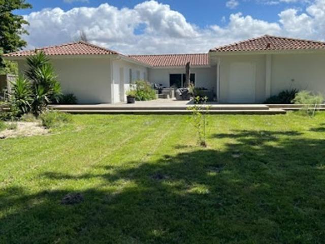 Vente Maison 5 pièces 192 m2 Grayan et l'Hôpital