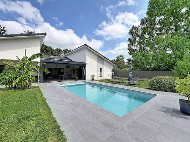 Vente Maison 5 pièces 204 m2 Montagnat