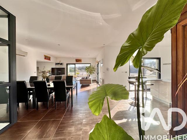 Vente Maison 5 pièces 209 m2 Boucoiran et Nozières