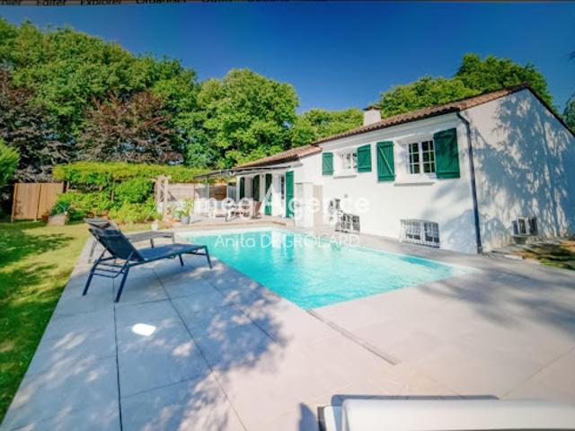 Vente Maison 5 pièces 200 m2 Les Clouzeaux