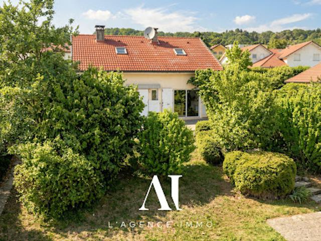 Vente Maison 5 pièces 200 m2 Saint Jean de Gonville