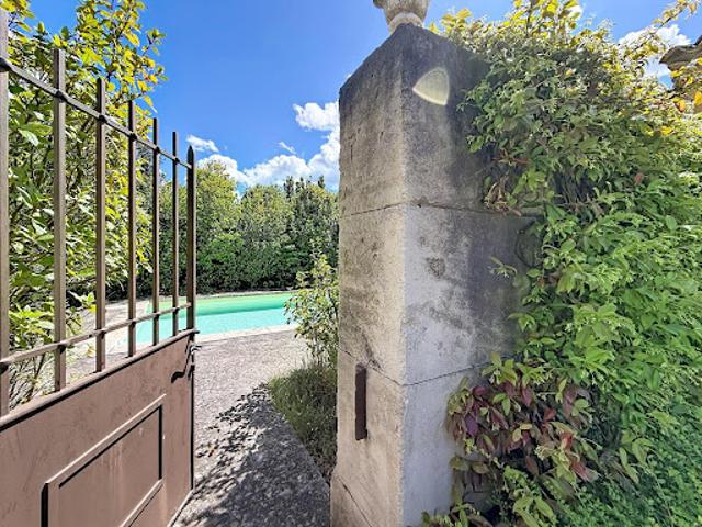 Vente Maison 5 pièces 202 m2 Eygalières