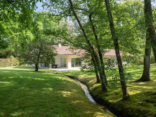 Vente Maison 5 pièces 203 m2 Saint Perdon