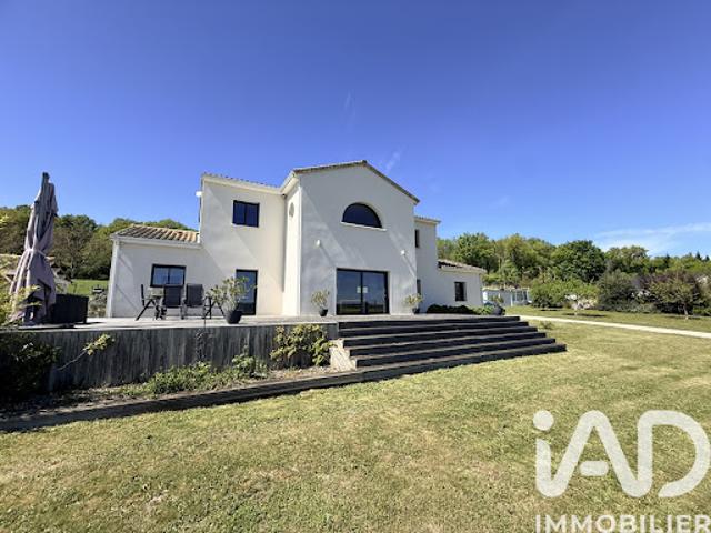 Vente Maison 5 pièces 215 m2 Vouneuil sur Vienne