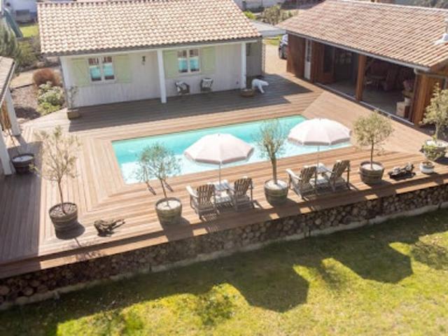 Vente Maison 5 pièces 216 m2 Arengosse