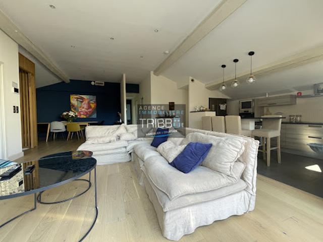 Vente Maison 5 pièces 216 m2 Villemolaque