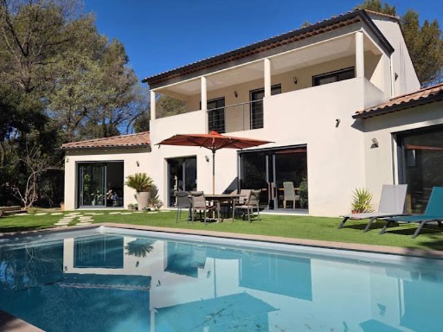 Vente Villa 5 pièces 227 m2 Pertuis