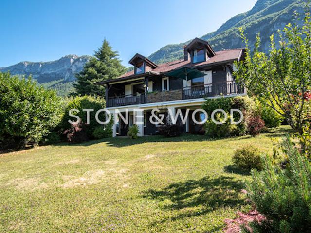 Vente Maison 5 pièces 219 m2 Veyrier du Lac