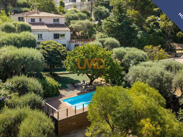 Vente Maison 5 pièces 210 m2 Ceyreste