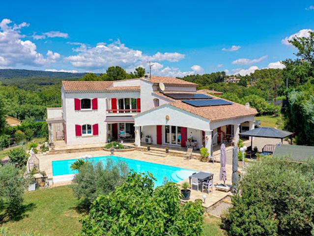 Vente Maison 5 pièces 210 m2 Flayosc