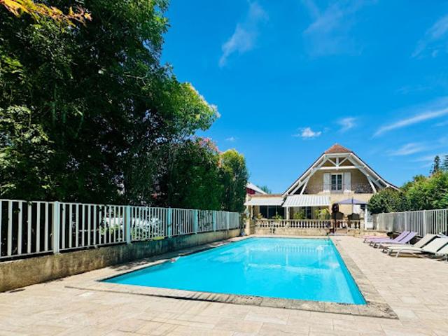 Vente Maison 5 pièces 213 m2 Pau