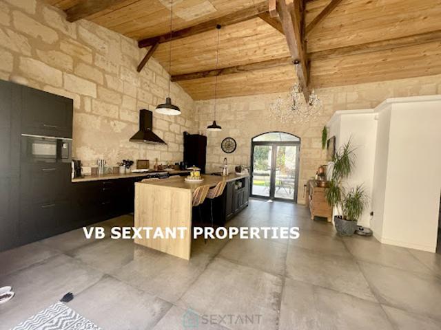 Vente Maison 5 pièces 213 m2 Saint Caprais de Bordeaux