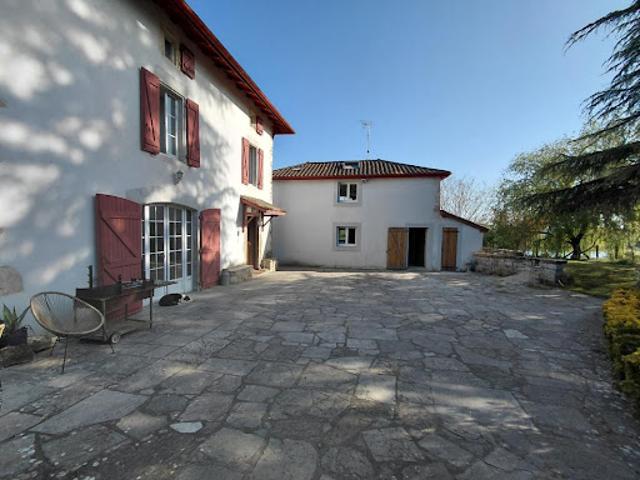 Vente Maison 5 pièces 225 m2 Guiche
