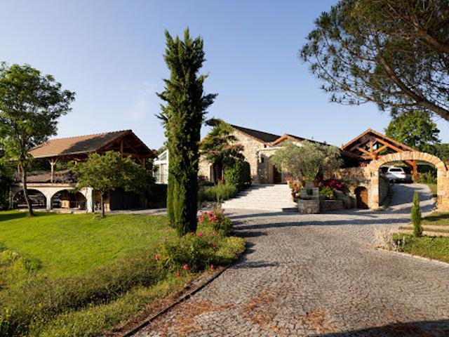 Vente Maison 5 pièces 220 m2 Domérat