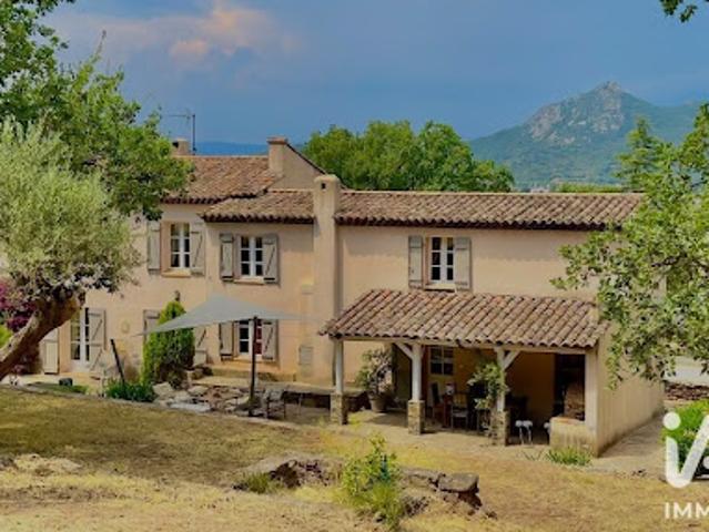 Vente Maison 5 pièces 220 m2 Hyeres