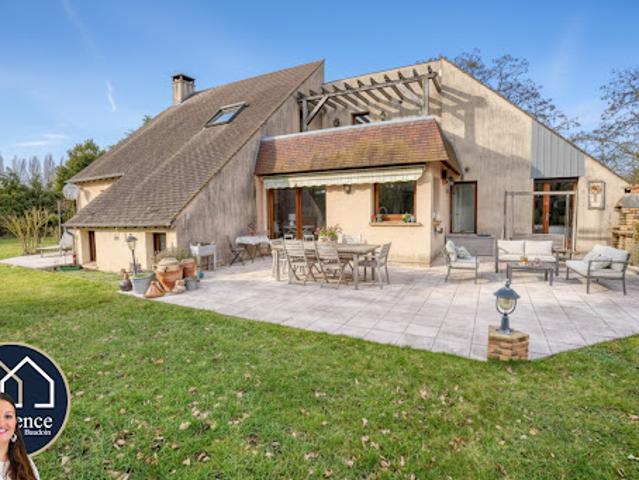 Vente Maison 5 pièces 222.3 m2 Ecluzelles