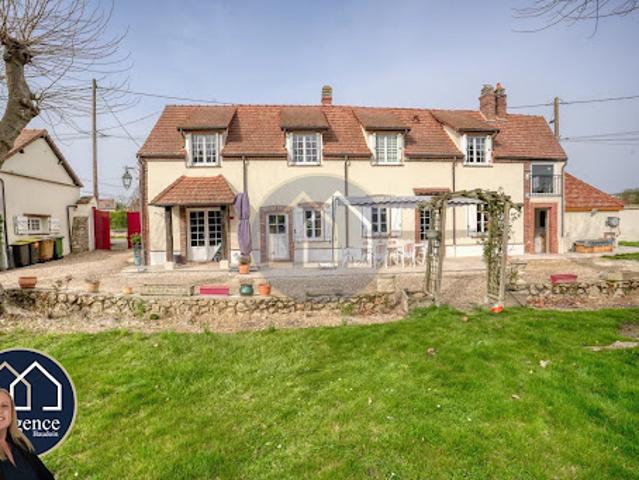 Vente Maison 5 pièces 222.4 m2 Marville Moutiers Brûlé