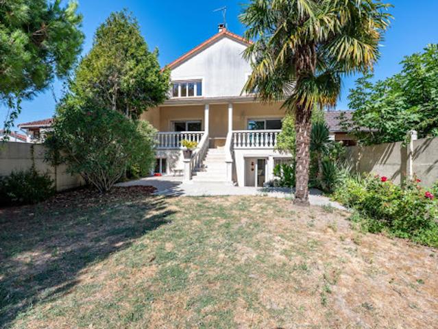 Vente Maison 5 pièces 223 m2 Vigneux sur Seine