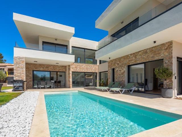 Vente Maison 8 pièces 235 m2 Saint raphael