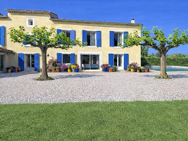 Vente Maison 5 pièces 238 m2 Courthézon