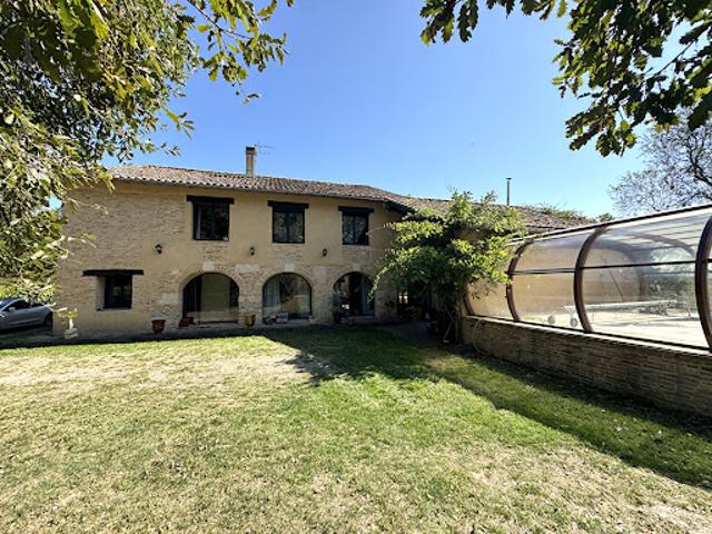 Vente Maison 5 pièces 230 m2 Puycornet