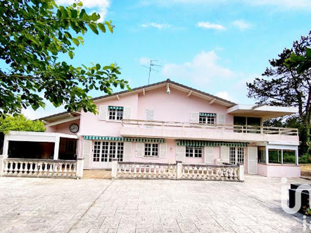 Vente Maison 5 pièces 231 m2 Longvilliers
