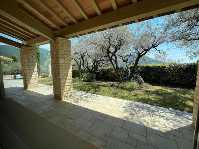 Vente Maison 5 pièces 240 m2 Nyons