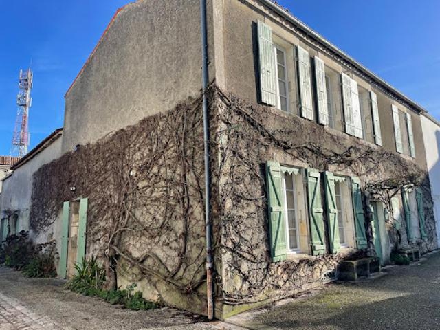 Vente Maison 5 pièces 242 m2 Marennes Hiers Brouage