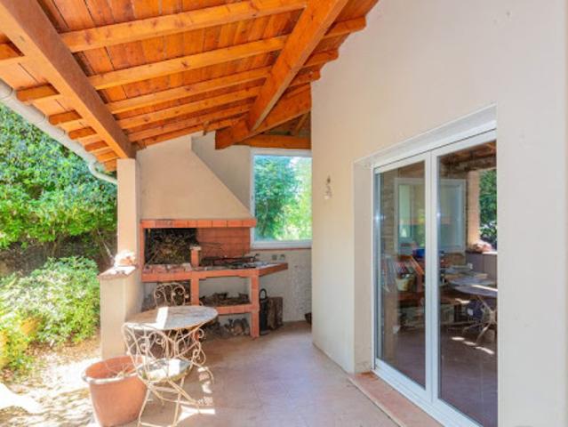 Vente Maison 5 pièces 250 m2 Razengues