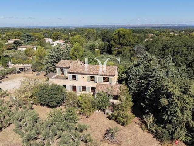 Vente Maison 5 pièces 290 m2 Saint Rémy de Provence