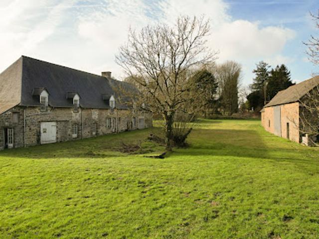 Vente Maison 5 pièces 416 m2 Bazouges la Pérouse